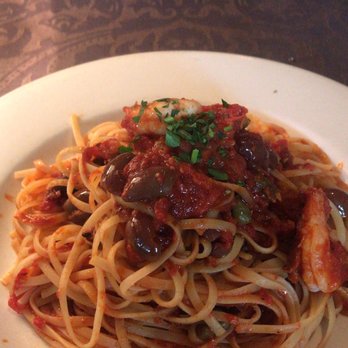 Zefferelli's - Linguini puttanesca - Italian Near Me - Vancouver, British Columbia Zefferelli's - Linguini puttanesca - Italian Near Me - Vancouver, British Columbia