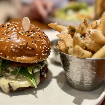 Gordon Ramsay Burger Las Vegas - Burgers Near Me - Las Vegas, Nevada Gordon Ramsay Burger Las Vegas - Burgers Near Me - Las Vegas, Nevada