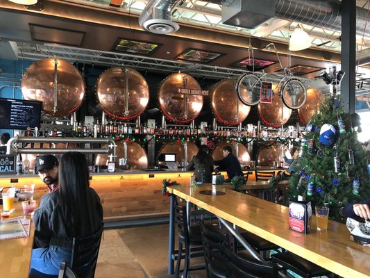 Buzzrock Brewing Co. by null