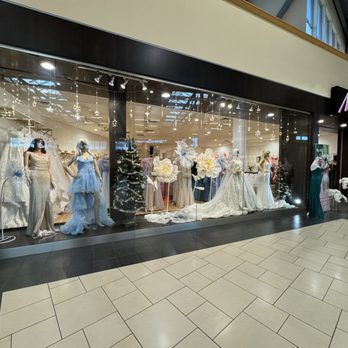 Mins Bridal - Women's Clothing Near Me - Waite Park, Minnesota Mins Bridal - Women's Clothing Near Me - Waite Park, Minnesota