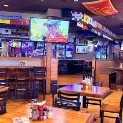 Johnny's Tavern - Inside