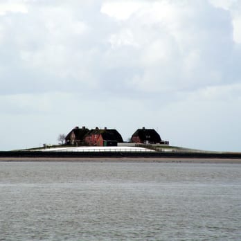 Adler-Schiffe - Hotels & Travel Near Me - Nordstrand, SH