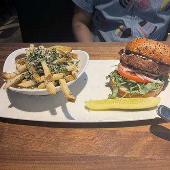 Yard House - Beyond Burger - 4 stars (could do with more flavors) Parmesan Truffle Fries - 4 stars (couldn't taste too much truffle) - New American Near Me - Sacramento, California Yard House - Beyond Burger - 4 stars (could do with more flavors) Parmesan Truffle Fries - 4 stars (couldn't taste too much truffle) - New American Near Me - Sacramento, California