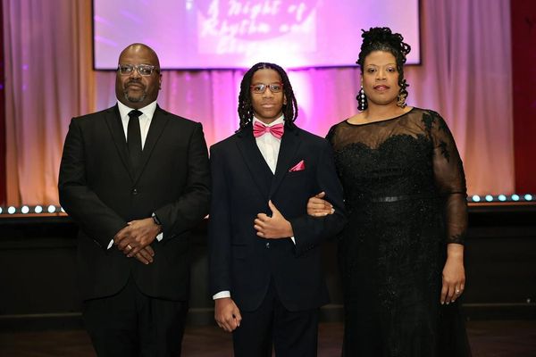 Sho DJ & Photo Booth