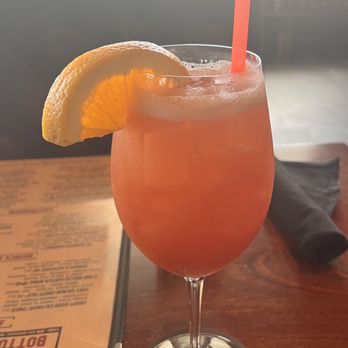 Tap 42 - Guava Spritz - Beer Bar Near Me - Aventura, Florida