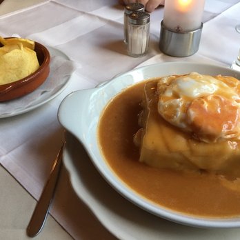 Alfama - Francesinha Fleischgericht nach Porto-Art für 13,90 € - Portuguese Near Me - Cologne, NW Alfama - Francesinha Fleischgericht nach Porto-Art für 13,90 € - Portuguese Near Me - Cologne, NW