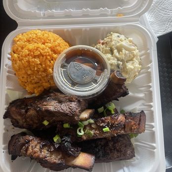 Mannge Town Cafe - Guamanian Near Me - Temecula, California