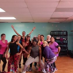 Alegria Pa' Zumbar - Great zumba, step, jumping, fitness instructors. A great place to dance and let your body free.