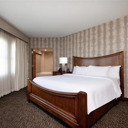 Embassy Suites of Northwest Arkansas - Guest room