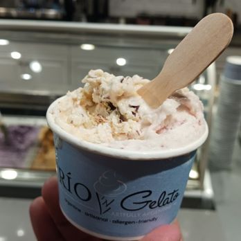 FRÍO Gelato - Evanston - A chico size with two flavors. Samoa Coconut and Mascarpone Raspberry Swirl - Gelato Near Me - Evanston, Illinois FRÍO Gelato - Evanston - A chico size with two flavors. Samoa Coconut and Mascarpone Raspberry Swirl - Gelato Near Me - Evanston, Illinois
