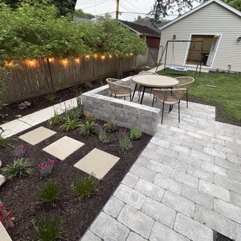 Lisa Creative Landscape - Landscape Architects or Designers Near Me - Chicago, Illinois