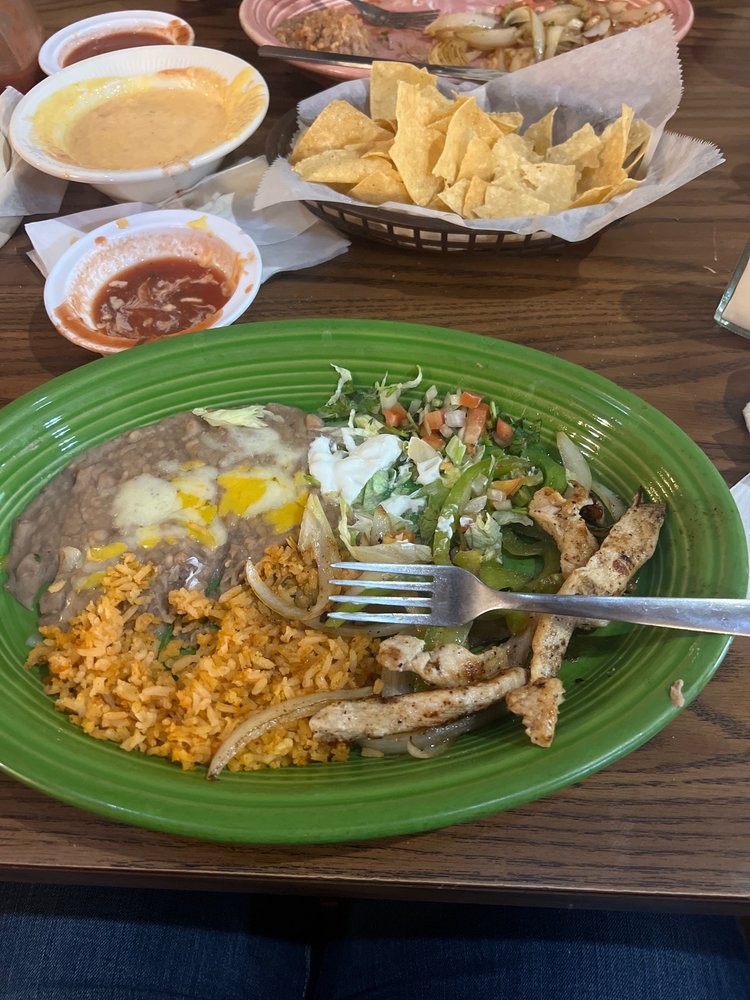 Robles Mexican Restaurant — Mexican restaurant in Centerville