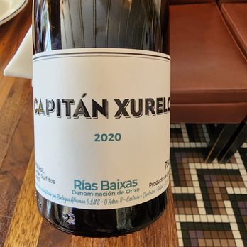 Vin Mon Lapin - Mencia - Wine Bars Near Me - Montreal, Quebec