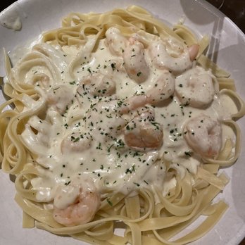 Olive Garden Italian Restaurant - Shrimp Alfredo - Italian Near Me - Arlington, Texas Olive Garden Italian Restaurant - Shrimp Alfredo - Italian Near Me - Arlington, Texas