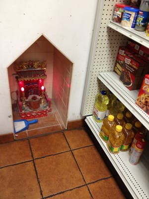 Fu-Wah Mini Market by null