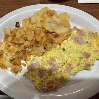 Tria Diner & Bakery - Western Omelet with potatoes - Coffee & Tea Near Me - New York, New York Tria Diner & Bakery - Western Omelet with potatoes - Coffee & Tea Near Me - New York, New York