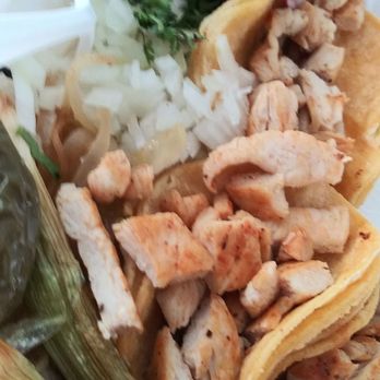 Taqueria Dos Amigos - 6 mini chix taco platter - Mexican Near Me - Temple, Texas Taqueria Dos Amigos - 6 mini chix taco platter - Mexican Near Me - Temple, Texas