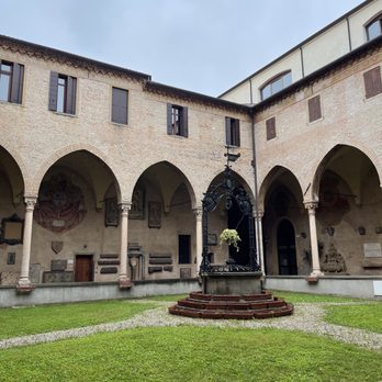 La Basilica di Sant'Antonio - Courtyard - Museums Near Me - Padova, PD La Basilica di Sant'Antonio - Courtyard - Museums Near Me - Padova, PD