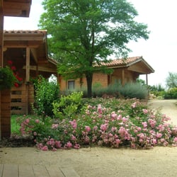 Auberge du Flambadou - Vue extérieure auberge du flambadou chalets