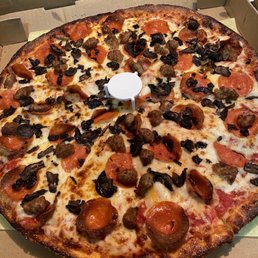 Red sauce sausage pepperoni and mushroom Red sauce sausage pepperoni and mushroom