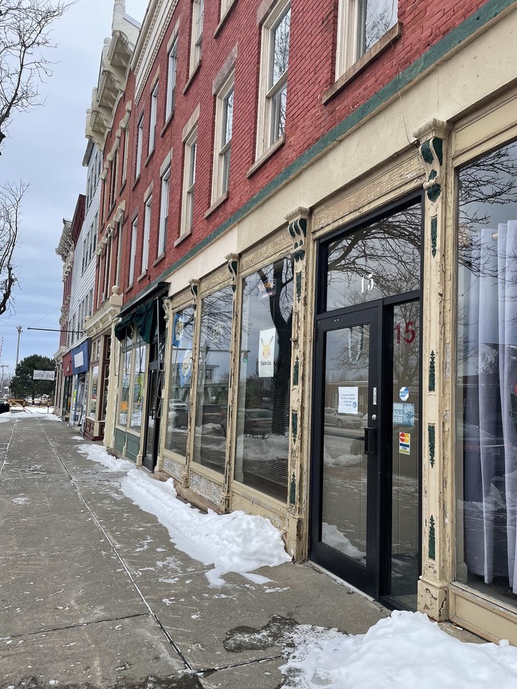 COLLECTORS CHOICE Updated August 2024 54 Main St, Brockport, New