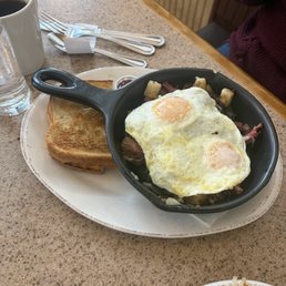 Corned Beef Hash & Eggs Corned Beef Hash & Eggs