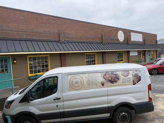 Silkes Old World Breads Bakery by null