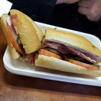 Venda Ravioli - Caprese sandwich - Italian Near Me - Providence, Rhode Island