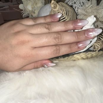 J's Blossom Nail & Spa - Ombré French with chrome - Nail Salons Near Me - Chicago, Illinois J's Blossom Nail & Spa - Ombré French with chrome - Nail Salons Near Me - Chicago, Illinois