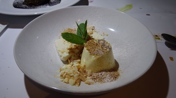 Rubyos Restaurant & Cocktail Bar by null