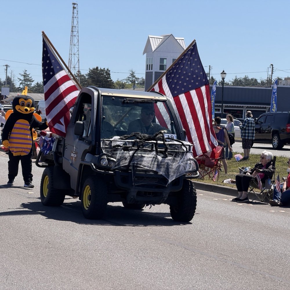 The Garage - Flag Day pride! God Bless America! - Seafood Near Me - Ocean Shores, Washington