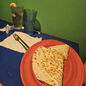 Que Mas Mexican Cafe - Shrimp Quesadilla - Mexican Near Me - North Las Vegas, Nevada Que Mas Mexican Cafe - Shrimp Quesadilla - Mexican Near Me - North Las Vegas, Nevada