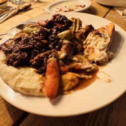 Homestead Taproom & Kitchen - Canal Winchester - Pot Roast they updated the recipe. A great product has now leveled up to excellent!