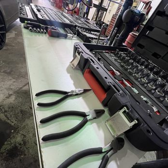 Ginacho's Automobile Service - Clean - Auto Repair Near Me - Miami, Florida Ginacho's Automobile Service - Clean - Auto Repair Near Me - Miami, Florida