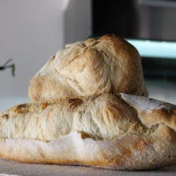 Tonda Italian - Home made bread, served up with EVO and balsamic