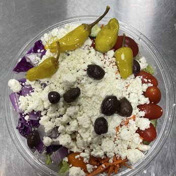 Pizza Lisa - Greek salad - Pizza Near Me - Windham, New Hampshire