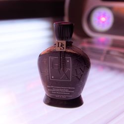 Celebrity Tan + Wellness