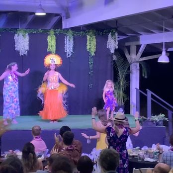 Toa Luau - Hula lesson - Cultural Center Near Me - Haleiwa, Hawaii