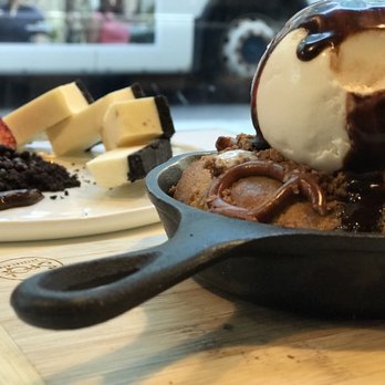 Spot Dessert Bar - Desserts Near Me - Flushing, New York