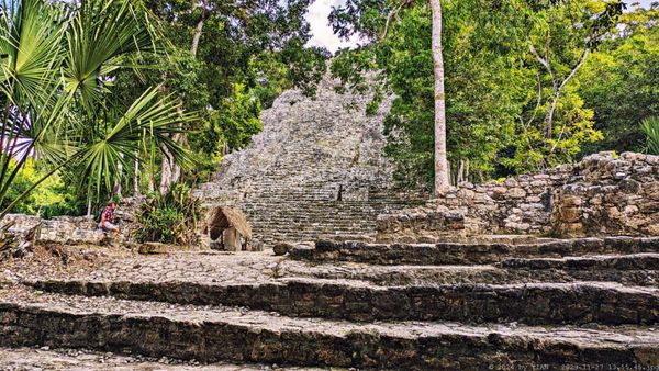 Zona arqueológica de Coba by null
