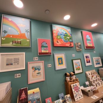 Moni - Accessories Near Me - Honolulu, Hawaii