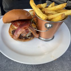 Bailey's - Burger