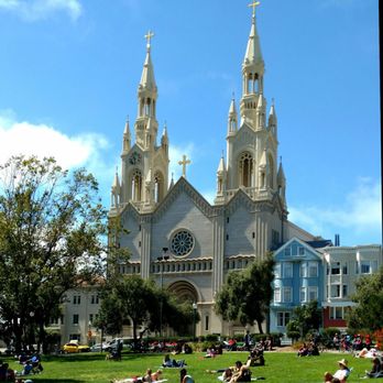 Washington Square Park - View of the cathedral from the park - Parks Near Me - San Francisco, California Washington Square Park - View of the cathedral from the park - Parks Near Me - San Francisco, California