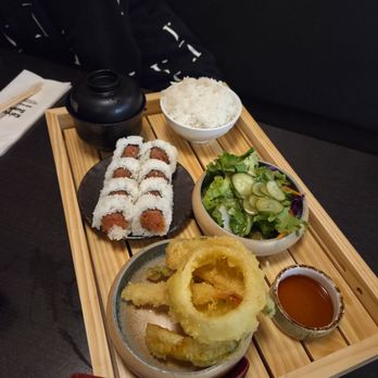 Kaiyu Sushi - 2 Items Bento- Spicy Tuna Roll and Mix Tempura - Japanese Near Me - Los Angeles, California