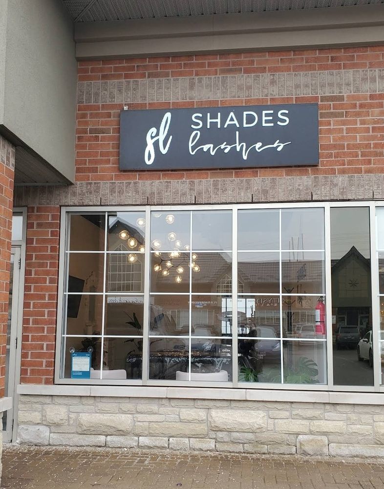 Shades Lashes Logo