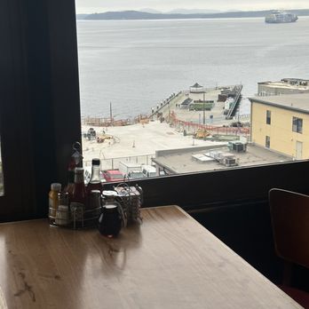 Lowell's Restaurant - View from 3rd floor window seating - American Near Me - Seattle, Washington Lowell's Restaurant - View from 3rd floor window seating - American Near Me - Seattle, Washington