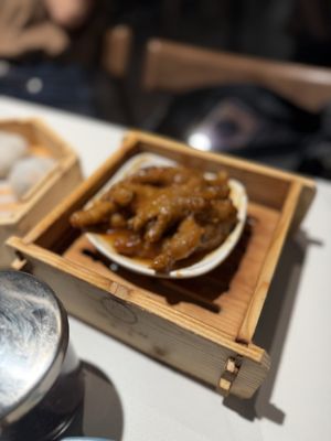MR. DIM SUM by null