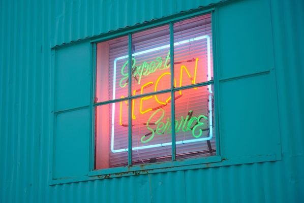 Neon Williams by null