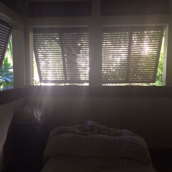 The Ritz - Couples room (sorry bad photo/lighting) - Day Spas Near Me - Kapalua, Hawaii