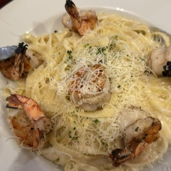 PJ's Restaurant & Cocktail - Fettuccini Alfredo with grilled shrimp. $25 - Italian Near Me - El Sobrante, California PJ's Restaurant & Cocktail - Fettuccini Alfredo with grilled shrimp. $25 - Italian Near Me - El Sobrante, California